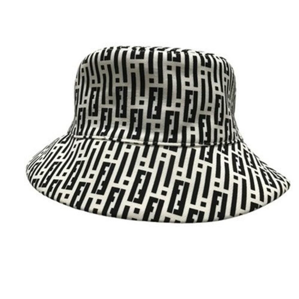 Fendi Black and White Bucket Hat Large New with Tags - Picture 1 of 4